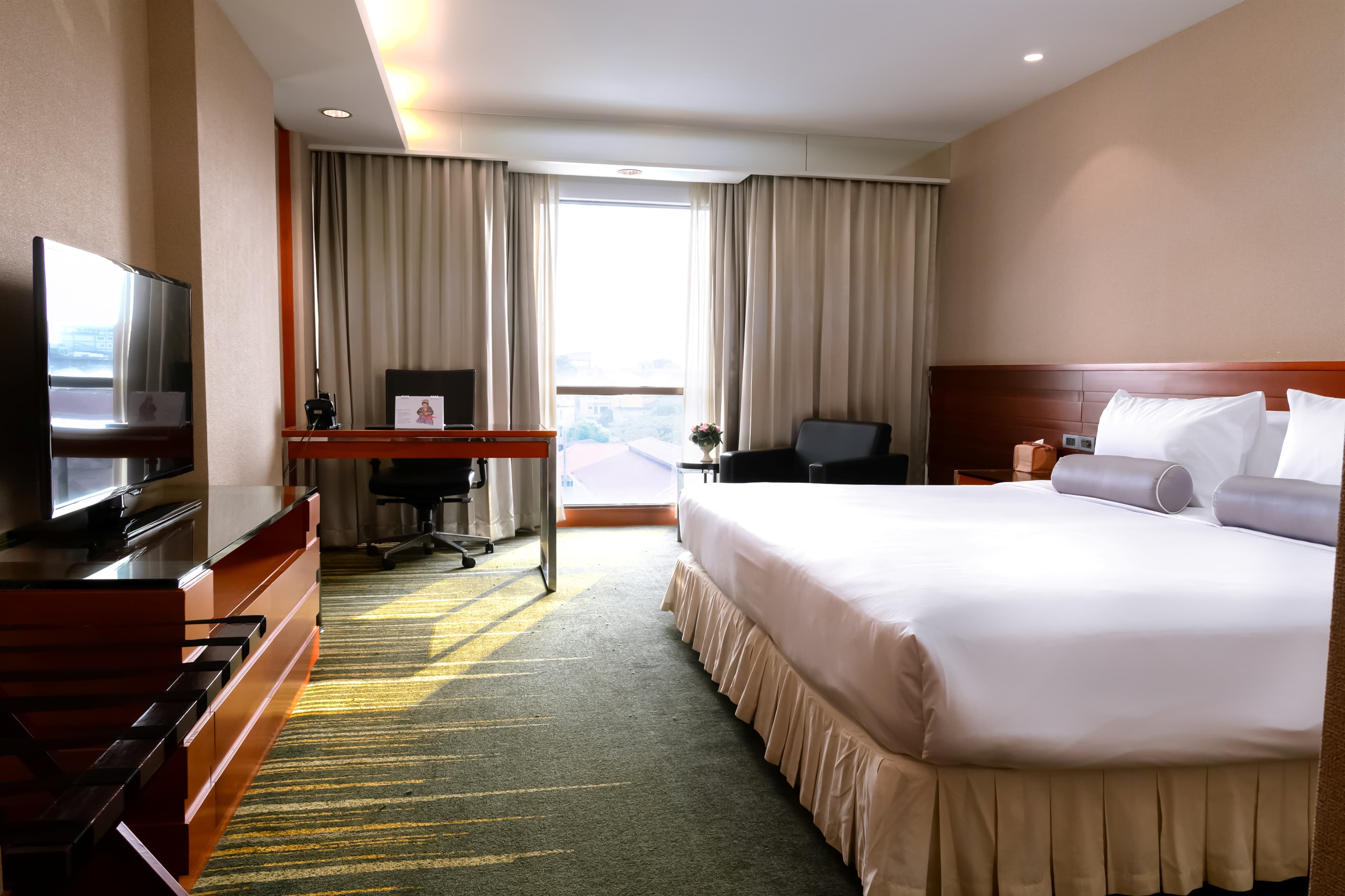 Lao Plaza Hotel