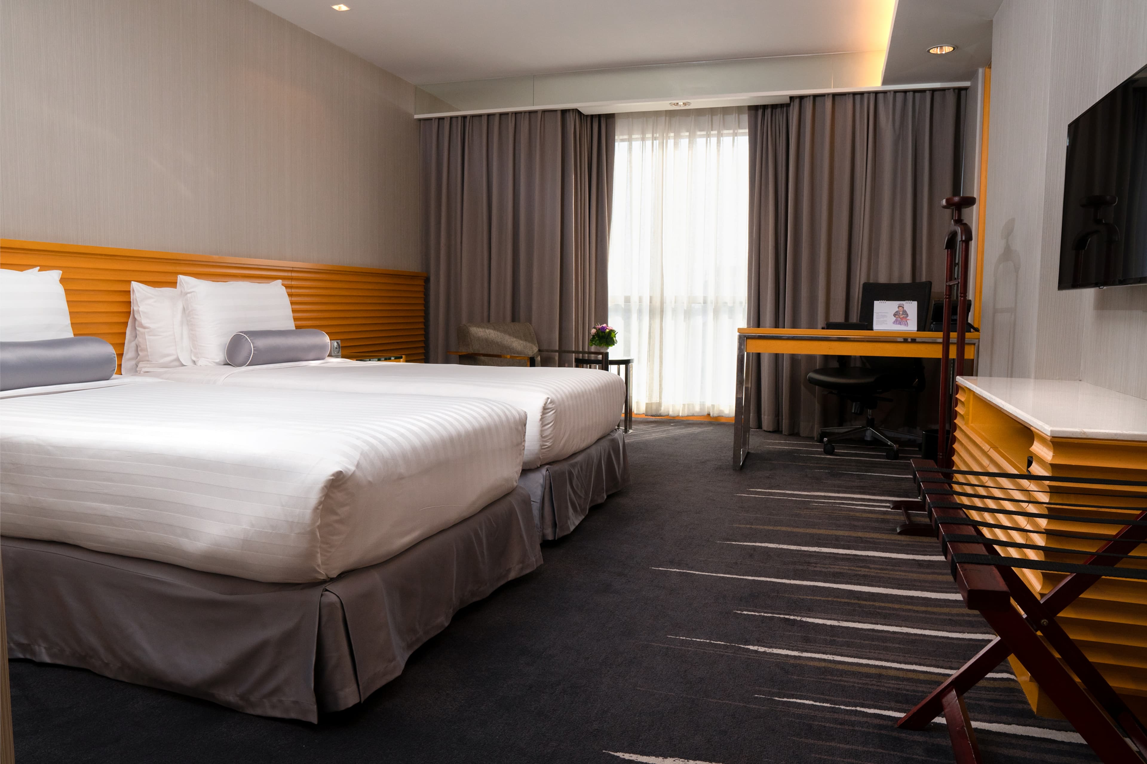 Lao Plaza Hotel