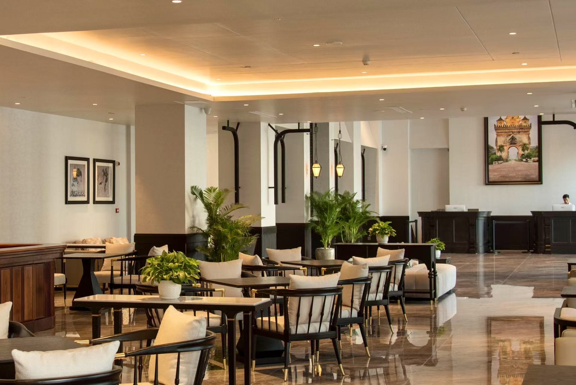 Allpoints Hotel